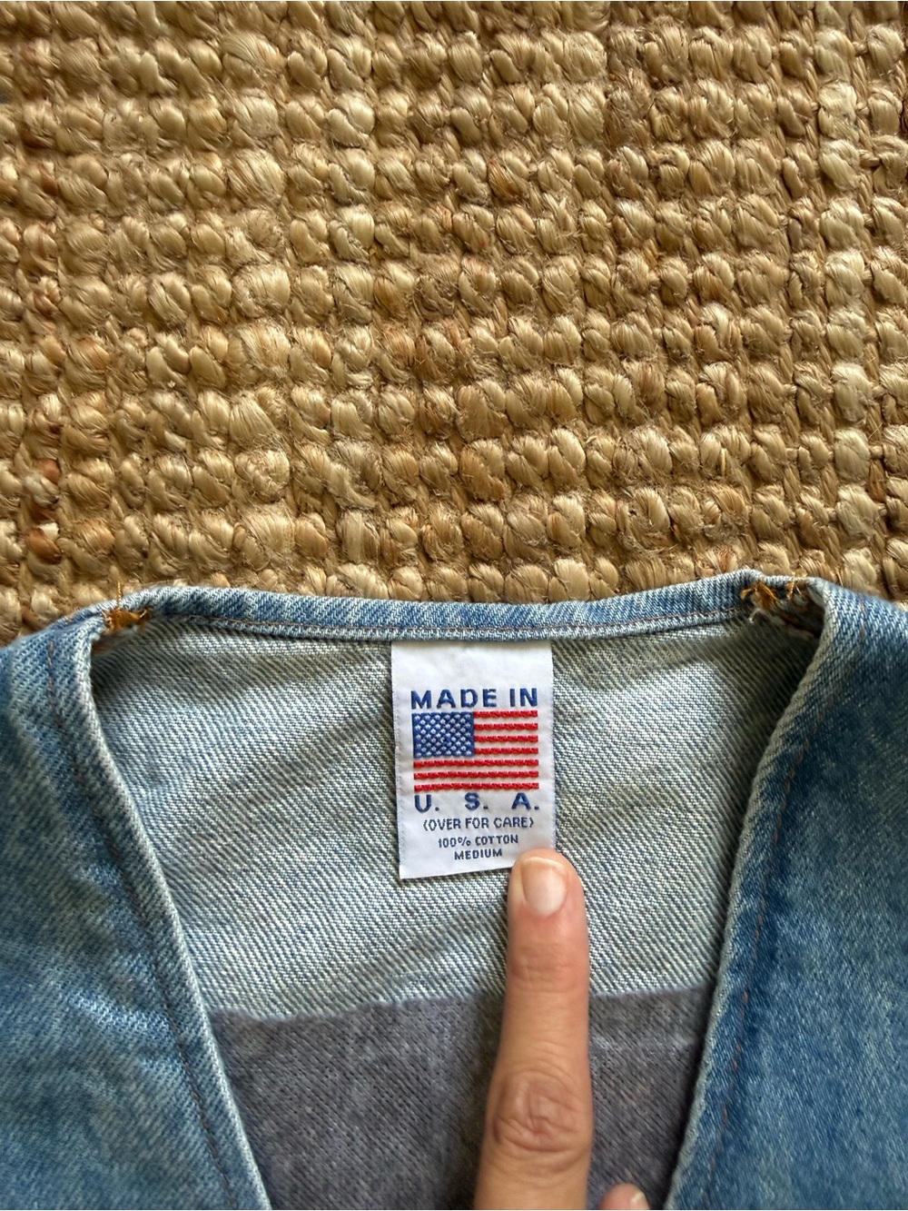 Vintage USA Made Arkansas Razorbacks Embossed Denim Vest M Football Game Day - Picture 4 of 8